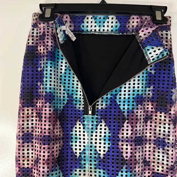 BARlii Women's Printed Laser-Cut Mesh Pencil Skirt - Picture 5 of 6